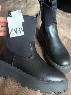 ZARA Black Platform Chelsea Lug Sole Ankle Boots